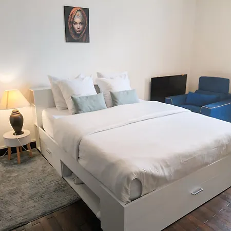 Apartment Havre De Avec Cour Parking & Wifi Gratuit *