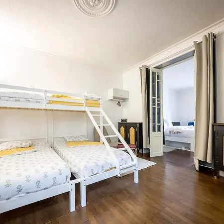 Maison Au Coeur De Saumur Cour Privee Parking Gratuit Wi-Fi アパート ソミュール