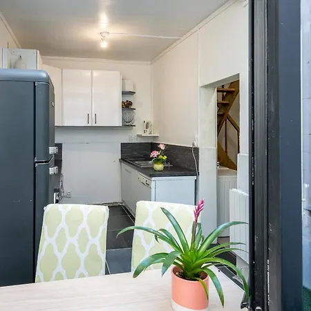 Maison Au Coeur De Cour Privee Parking Gratuit Wi-fi Apartman Saumur